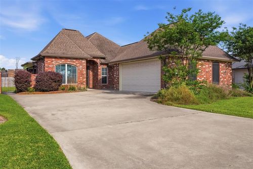 315 Believers Ln, Lake Charles, LA, 70611-6847 | Card Image