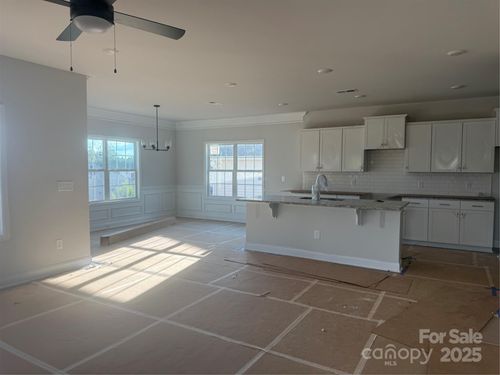 95-717 Inwood Hill Dr, Gastonia, NC, 28056-6905 | Card Image