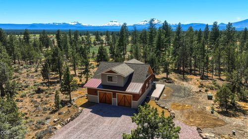 16670 Jordan Rd, Sisters, OR, 97759-0179 | Card Image