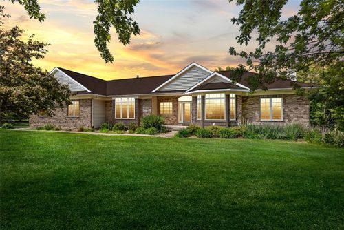 4452 Plumberry Rd, Ely, IA, 52227-9641 | Card Image