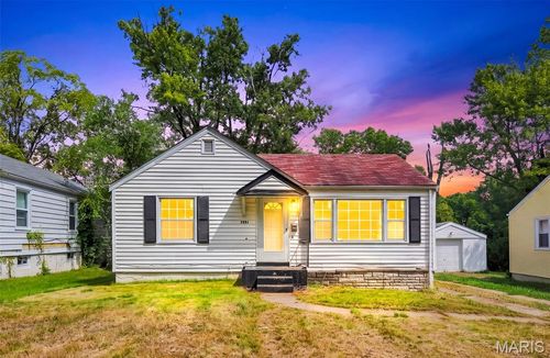 7751 Bloom Dr, Saint Louis, MO, 63133-1100 | Card Image