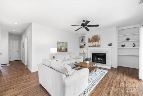 apt-2-766 Marsh Rd, Charlotte, NC, 28209-1882 | Card Image