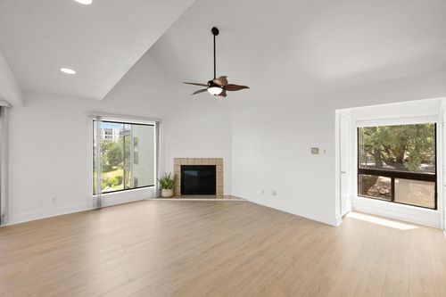 b112-2918 Ranch Road 620 N, Austin, TX, 78734-2258 | Card Image