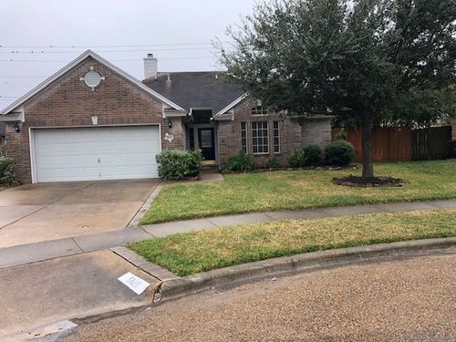 5829 Sutherland Dr, Corpus Christi, TX, 78414-3033 | Card Image