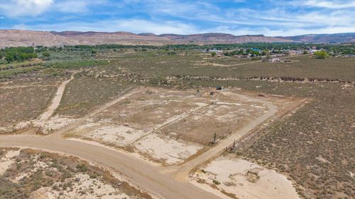 413 Rio Mesa Dr, Rangely, CO, 81648-9704 | Card Image