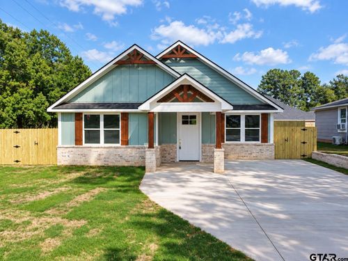 2921 N Border Ave, Tyler, TX, 75702 | Card Image
