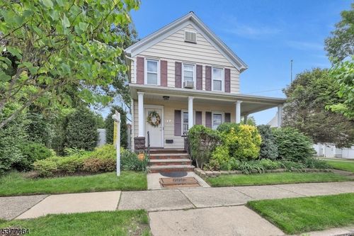77 Heights Ave, Fair Lawn, NJ, 07410-1337 | Card Image