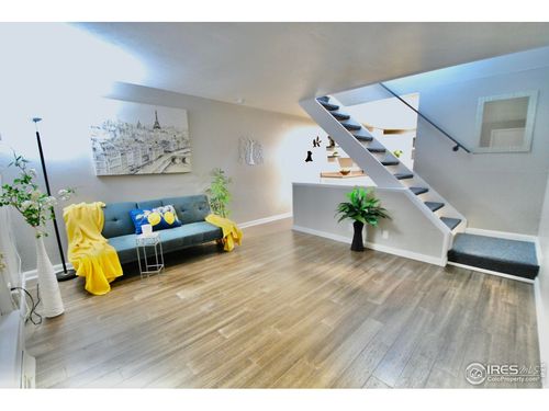 5808 S Pearl St, Centennial, CO, 80121-1147 | Card Image