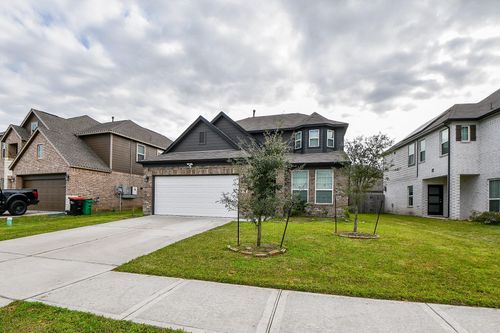 2519 Sunlit Meadow Trl, Fresno, TX, 77545-2215 | Card Image