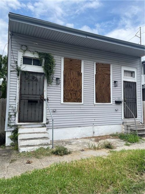 15-2013-15 Conti St, New Orleans, LA, 70112-3611 | Card Image