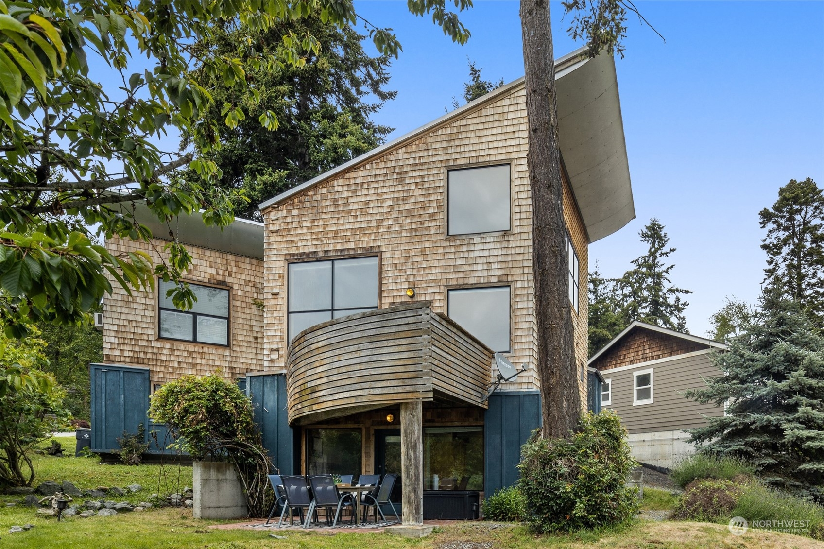 Halsey Dr, Coupeville, WA 98239