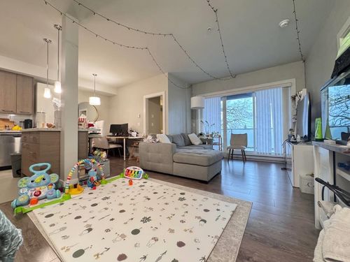 305-7377 14th Avenue, Burnaby, BC, V3N1Z7 | Card Image
