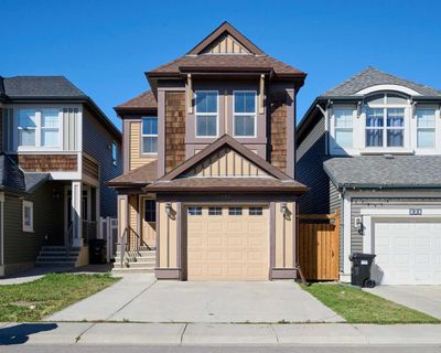 225 Auburn Crest Way Se, House detached with 3 bedrooms, 2 bathrooms and 3 parking in Calgary AB | Image 1