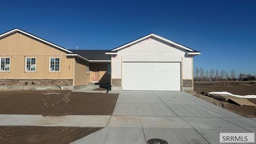 351 Copeland Dr, Idaho Falls, ID, 83401-1162 | Card Image