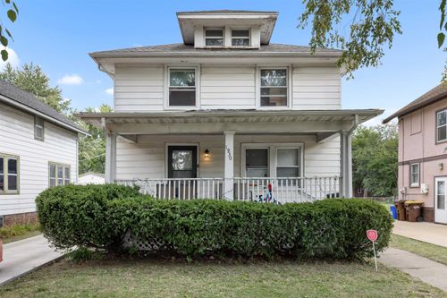 1930 S 4th St, Rockford, IL, 61104-5239 | Card Image