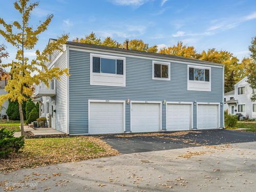 823-823 Cambridge Pl, Wheeling, IL, 60090-2613 | Card Image