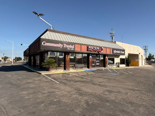 1106 I St, Los Banos, CA, 93635-4316 | Card Image