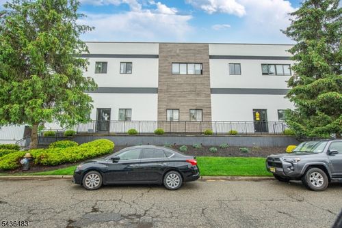 9 Fairfield Ave, Little Falls, NJ, 07424-1251 | Card Image