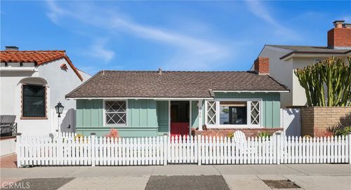 2156 E Ocean Blvd, Newport Beach, CA, 92661-1523 | Card Image