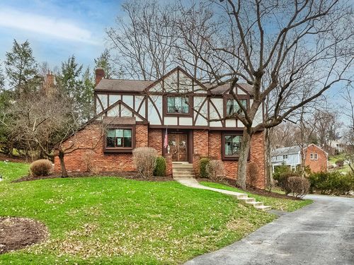 3317 Cochise Dr, Upper St. Clair, PA, 15241-1517 | Card Image