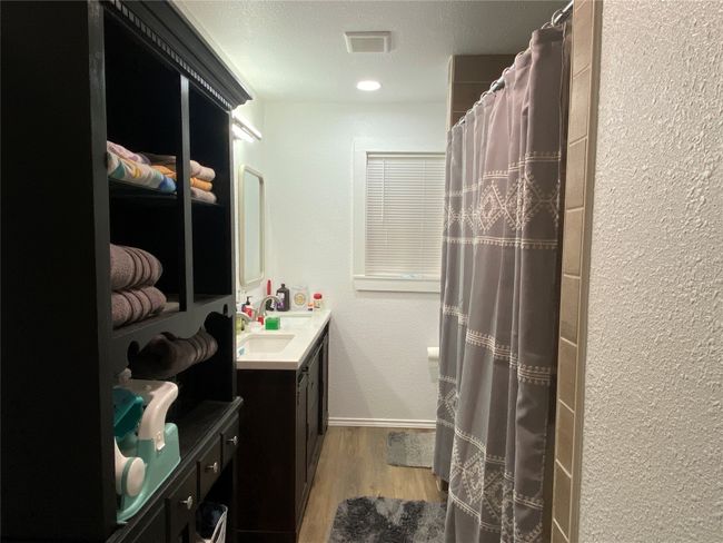 302 Meadow Dr, House other with 2 bedrooms, 1 bathrooms and null parking in Gainesville TX | Image 8