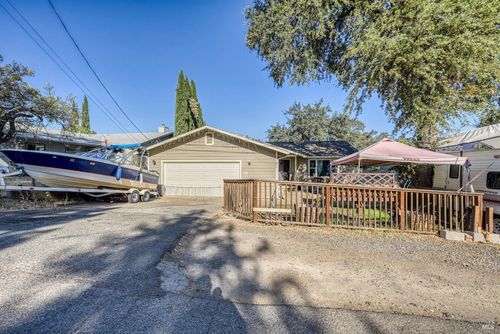 3664 Mckinnley Dr, Clearlake, CA, 95422-8224 | Card Image