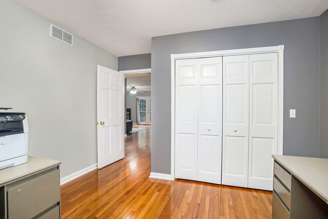 011__90a6318_68 | Image 14