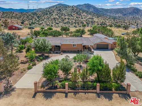 640 Foreston Dr, Acton, CA, 93510-1872 | Card Image