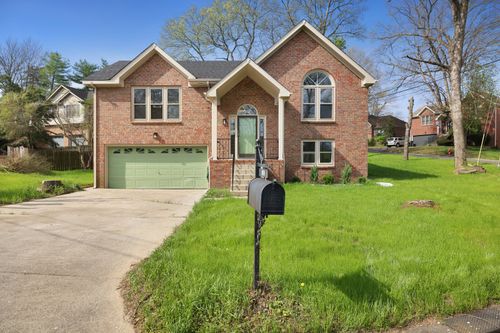 800 Carlisle Ct N, Nashville, TN, 37214-3977 | Card Image