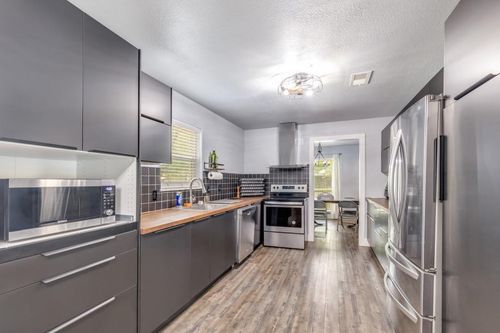 2511 River Rdg, Conroe, TX, 77385-8546 | Card Image