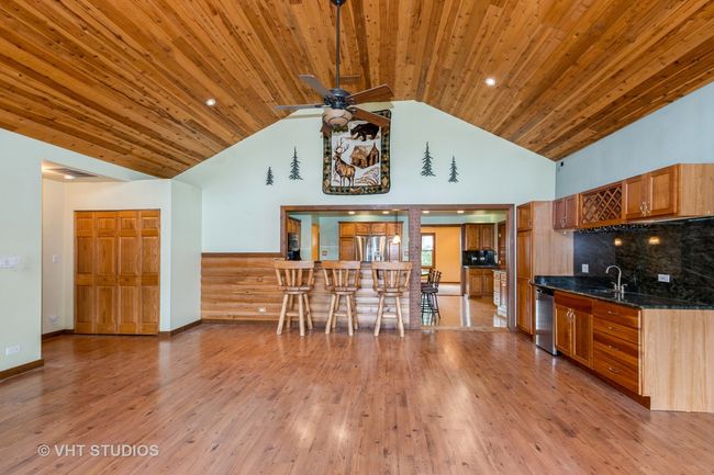 8747 Merrimac Ave, House other with 3 bedrooms, 2 bathrooms and 2 parking in Oak Lawn IL | Image 9