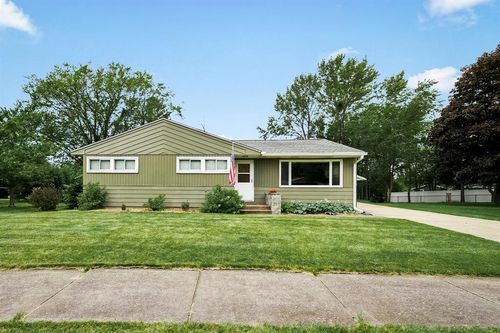 1602 Drury Ct, Eau Claire, WI, 54703-1819 | Card Image