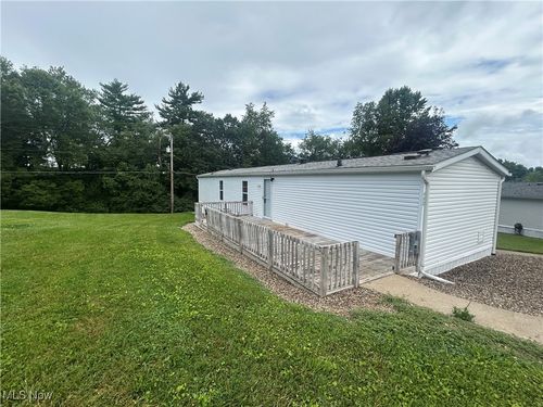 490 S Pleasant Grove Cir, Zanesville, OH, 43701-9188 | Card Image