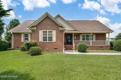 105 Phillip Mills Dr, Teachey, NC, 28464-9341 | Card Image