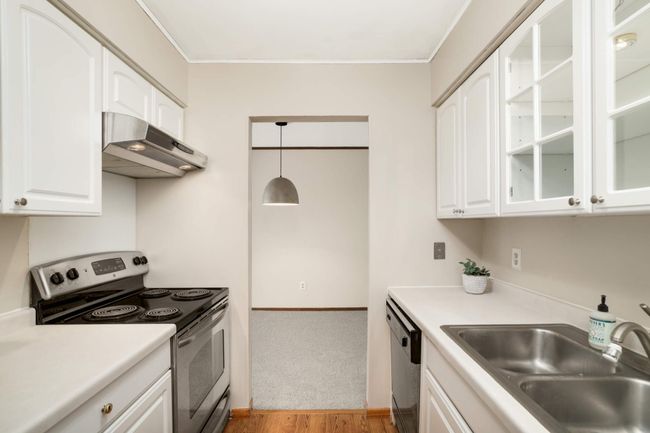 APT-306 - 2210 Midland Grove Rd, Condo with 1 bedrooms, 1 bathrooms and null parking in Roseville MN | Image 5