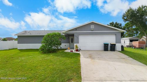 2070 Waverly Ave Se, Palm Bay, FL, 32909-5933 | Card Image