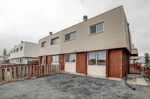 1-519 64 Street Ne, Calgary, AB, T2K2M7 | Card Image