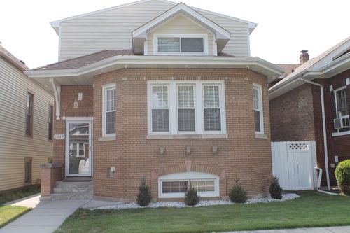 1322 Euclid Ave, Berwyn, IL, 60402-1213 | Card Image