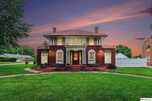 2422 Lane St, Falls City, NE, 68355-1624 | Card Image