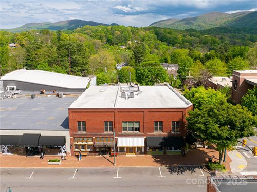 2-14 N Main St, Waynesville, NC, 28786-3889 | Card Image