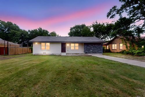 9726 Cushing Dr, Dallas, TX, 75217-7717 | Card Image