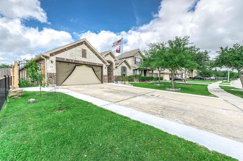 3050 Coreopsis Ct, Dickinson, TX, 77539-8111 | Card Image