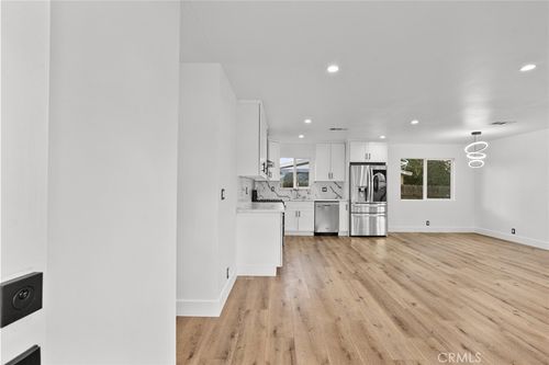 12869 Norris Ave, Sylmar, CA, 91342-3834 | Card Image