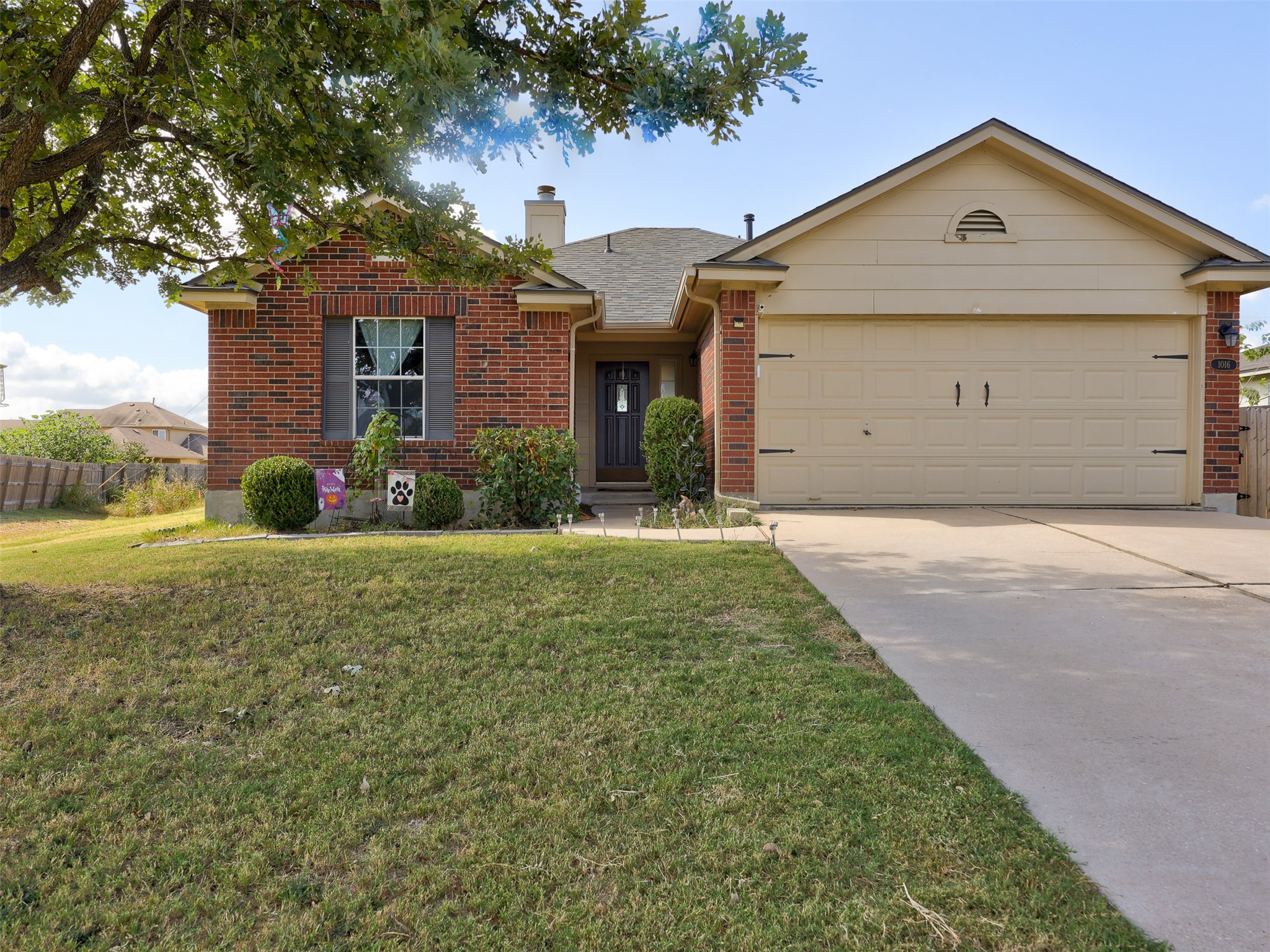Stewart Dr, Hutto, TX 78634