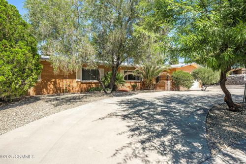 3037 Missouri Ave, Las Cruces, NM, 88011-4815 | Card Image