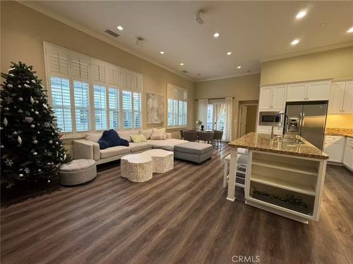 68 Overbrook, Irvine, CA, 92620-2178 | Card Image