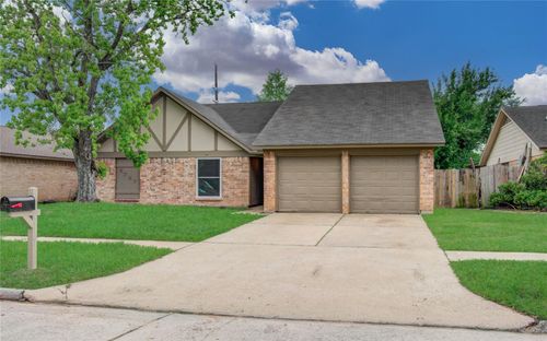 5727 Longforest Dr, Houston, TX, 77088-1206 | Card Image