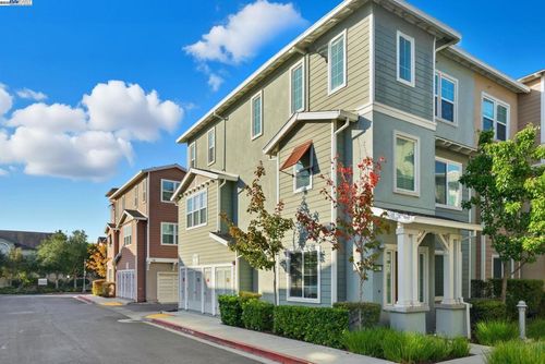 201 Jetty Dr, Richmond, CA, 94804-4234 | Card Image