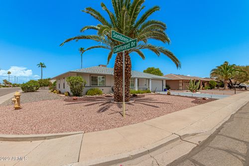 10146 W Sombrero Cir, Sun City, AZ, 85373-1148 | Card Image