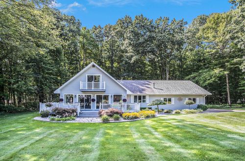 8463 Highland Trl, Canadian Lakes, MI, 49346-9756 | Card Image
